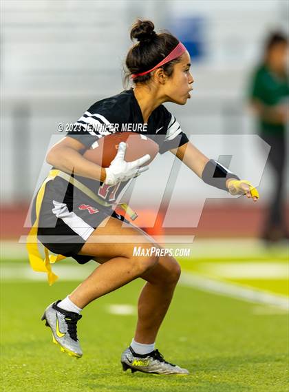 Thumbnail 1 in Sacred Heart Cathedral Preparatory vs. Monte Vista photogallery.
