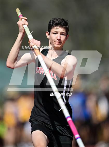 Thumbnail 3 in Eagle Relays (Pole Vault) photogallery.