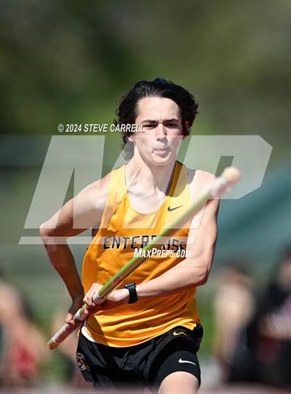 Thumbnail 2 in Eagle Relays (Pole Vault) photogallery.