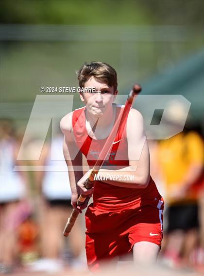 Thumbnail 1 in Eagle Relays (Pole Vault) photogallery.