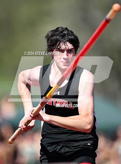 Thumbnail 3 in Eagle Relays (Pole Vault) photogallery.