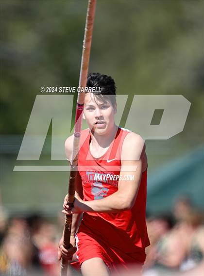 Thumbnail 1 in Eagle Relays (Pole Vault) photogallery.