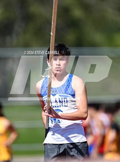 Thumbnail 3 in Eagle Relays (Pole Vault) photogallery.