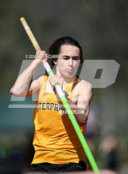 Thumbnail 1 in Eagle Relays (Pole Vault) photogallery.