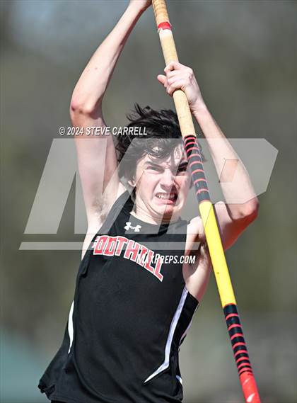 Thumbnail 3 in Eagle Relays (Pole Vault) photogallery.