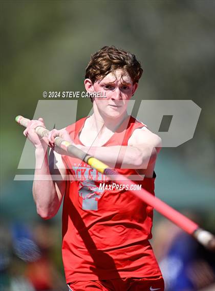 Thumbnail 1 in Eagle Relays (Pole Vault) photogallery.