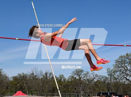 Thumbnail 2 in Eagle Relays (Pole Vault) photogallery.