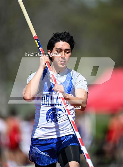 Thumbnail 2 in Eagle Relays (Pole Vault) photogallery.