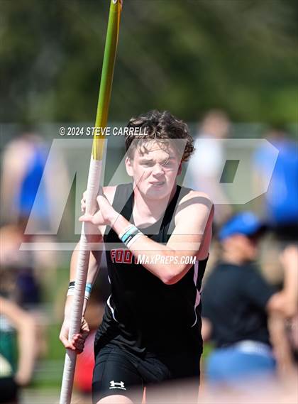 Thumbnail 1 in Eagle Relays (Pole Vault) photogallery.