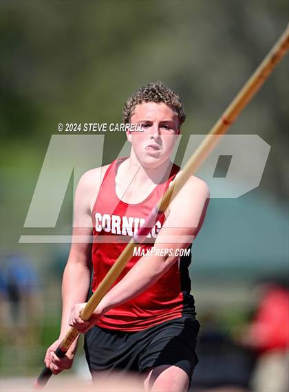 Thumbnail 2 in Eagle Relays (Pole Vault) photogallery.