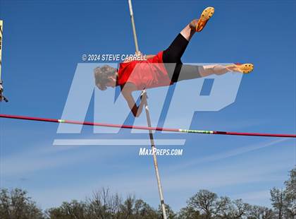 Thumbnail 1 in Eagle Relays (Pole Vault) photogallery.