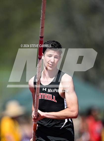 Thumbnail 2 in Eagle Relays (Pole Vault) photogallery.