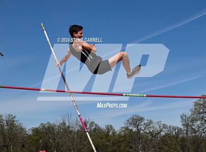 Thumbnail 3 in Eagle Relays (Pole Vault) photogallery.