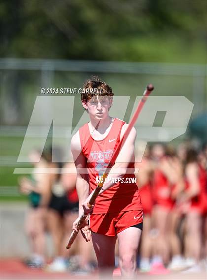Thumbnail 1 in Eagle Relays (Pole Vault) photogallery.