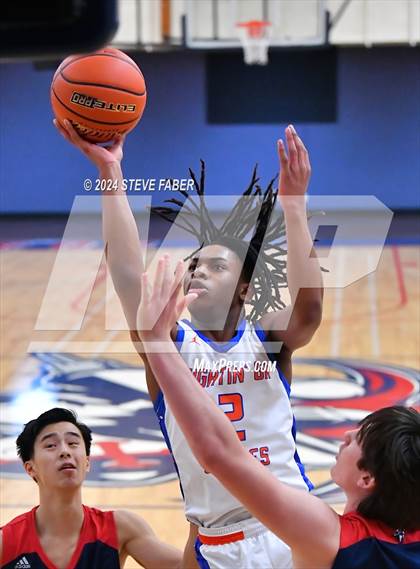 Thumbnail 3 in Graham-Kapowsin @ Kennedy Catholic photogallery.