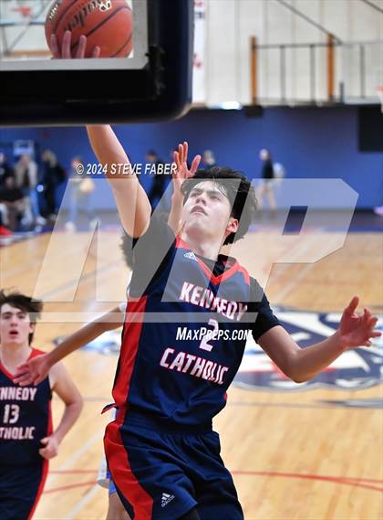 Thumbnail 2 in Graham-Kapowsin @ Kennedy Catholic photogallery.