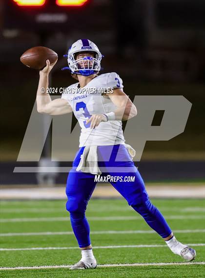 Thumbnail 2 in Lampasas vs. Dumas (UIL Football 4A Area Playoff) photogallery.