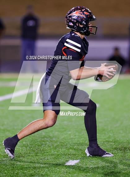 Thumbnail 2 in Lampasas vs. Dumas (UIL Football 4A Area Playoff) photogallery.