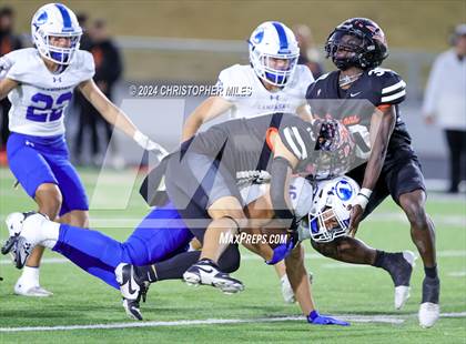 Thumbnail 2 in Lampasas vs. Dumas (UIL Football 4A Area Playoff) photogallery.
