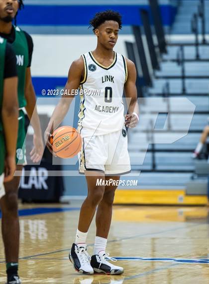Thumbnail 3 in Link Academy vs Canyon International Academy (5 for the Fight Hoopfest) photogallery.