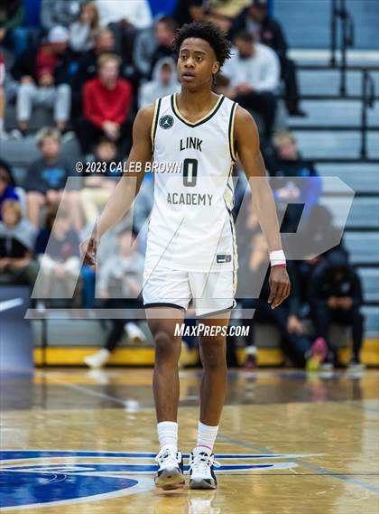 Thumbnail 2 in Link Academy vs Canyon International Academy (5 for the Fight Hoopfest) photogallery.