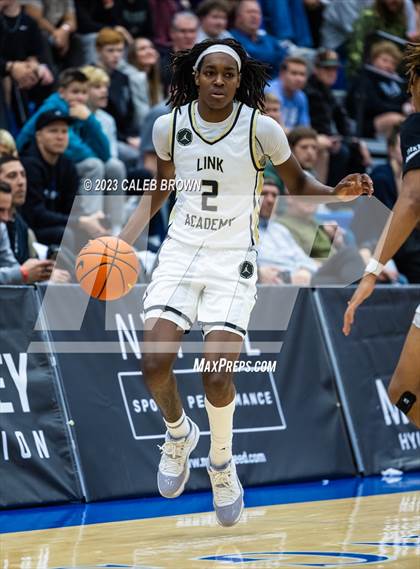 Thumbnail 3 in Link Academy vs Canyon International Academy (5 for the Fight Hoopfest) photogallery.