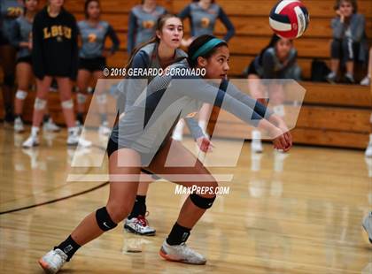 Thumbnail 3 in Carlmont vs. St. Francis (Stockton Classic) photogallery.