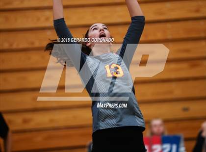 Thumbnail 2 in Carlmont vs. St. Francis (Stockton Classic) photogallery.