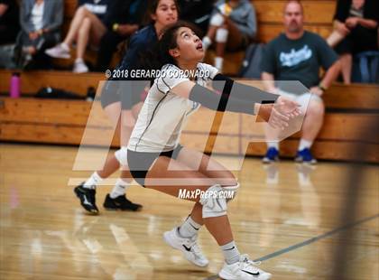 Thumbnail 3 in Carlmont vs. St. Francis (Stockton Classic) photogallery.