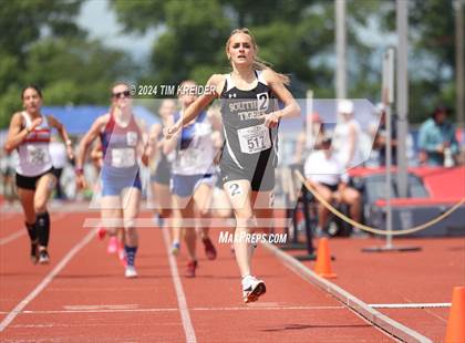 Thumbnail 2 in PIAA State Track and Field Championships photogallery.