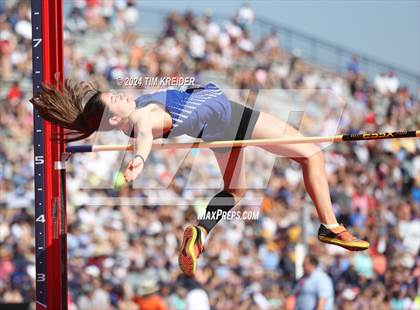 Thumbnail 1 in PIAA State Track and Field Championships photogallery.