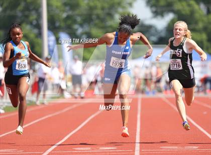 Thumbnail 2 in PIAA State Track and Field Championships photogallery.