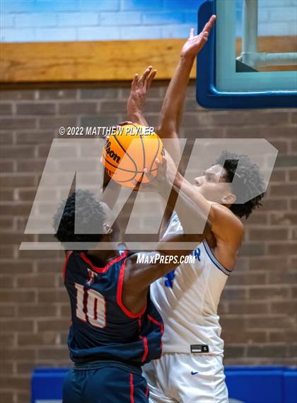 Thumbnail 2 in Terry Sanford @ Westover photogallery.