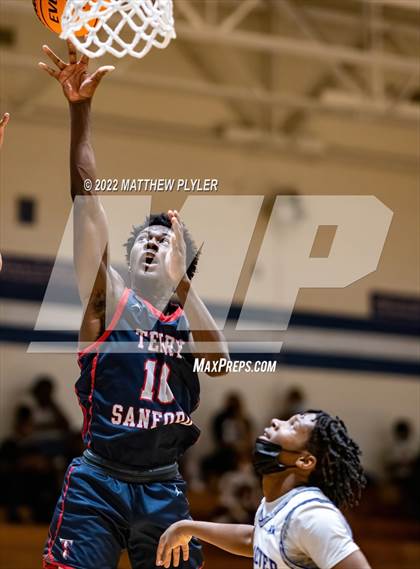 Thumbnail 2 in Terry Sanford @ Westover photogallery.