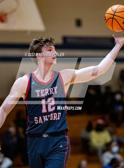 Thumbnail 2 in Terry Sanford @ Westover photogallery.