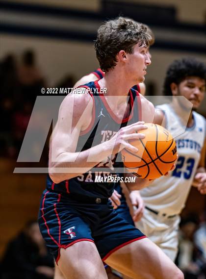 Thumbnail 2 in Terry Sanford @ Westover photogallery.