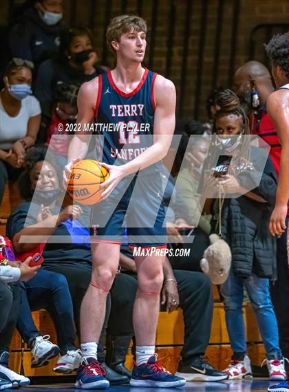 Thumbnail 1 in Terry Sanford @ Westover photogallery.