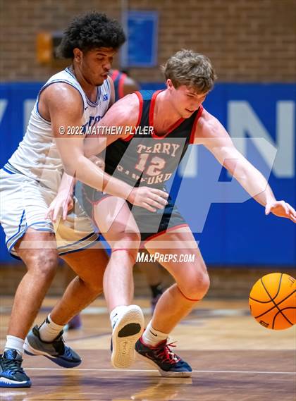 Thumbnail 1 in Terry Sanford @ Westover photogallery.