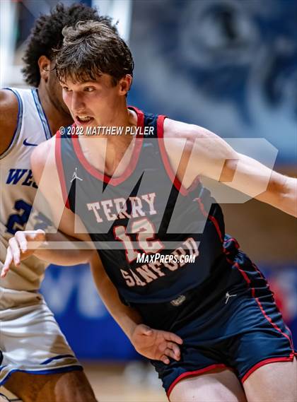 Thumbnail 1 in Terry Sanford @ Westover photogallery.