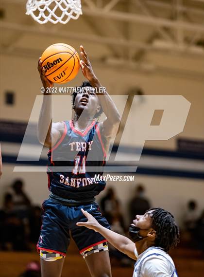 Thumbnail 2 in Terry Sanford @ Westover photogallery.