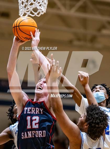 Thumbnail 3 in Terry Sanford @ Westover photogallery.