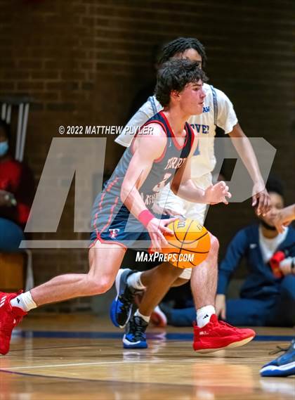 Thumbnail 3 in Terry Sanford @ Westover photogallery.