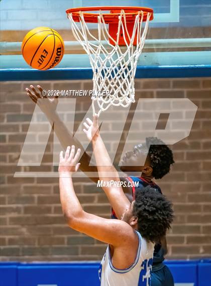 Thumbnail 3 in Terry Sanford @ Westover photogallery.