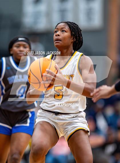 Thumbnail 2 in St. Pauls vs Fairmont (Robeson County Shootout) photogallery.