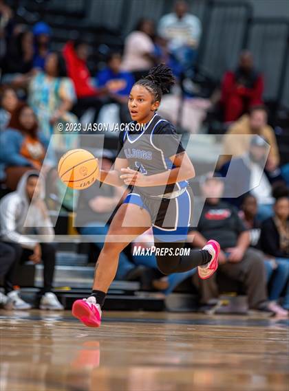 Thumbnail 3 in St. Pauls vs Fairmont (Robeson County Shootout) photogallery.