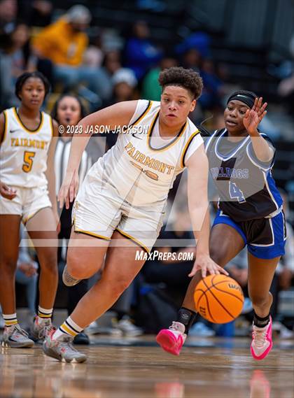 Thumbnail 3 in St. Pauls vs Fairmont (Robeson County Shootout) photogallery.