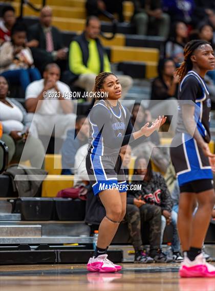 Thumbnail 2 in St. Pauls vs Fairmont (Robeson County Shootout) photogallery.