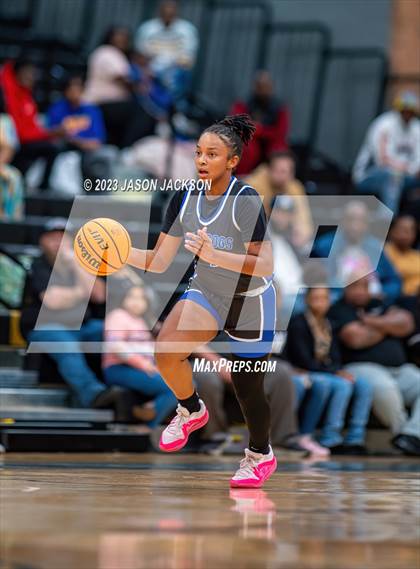 Thumbnail 1 in St. Pauls vs Fairmont (Robeson County Shootout) photogallery.