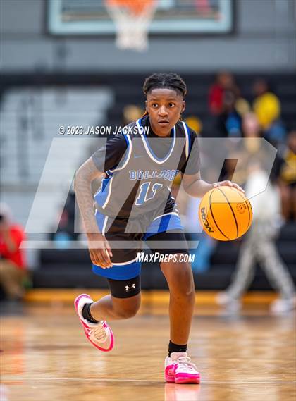 Thumbnail 3 in St. Pauls vs Fairmont (Robeson County Shootout) photogallery.