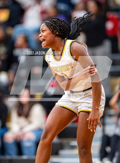Thumbnail 2 in St. Pauls vs Fairmont (Robeson County Shootout) photogallery.